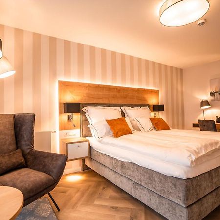 Hotel Meerzeiten Inklusive Externer Schwimmbad- & Saunanutzung Bensersiel Buitenkant foto